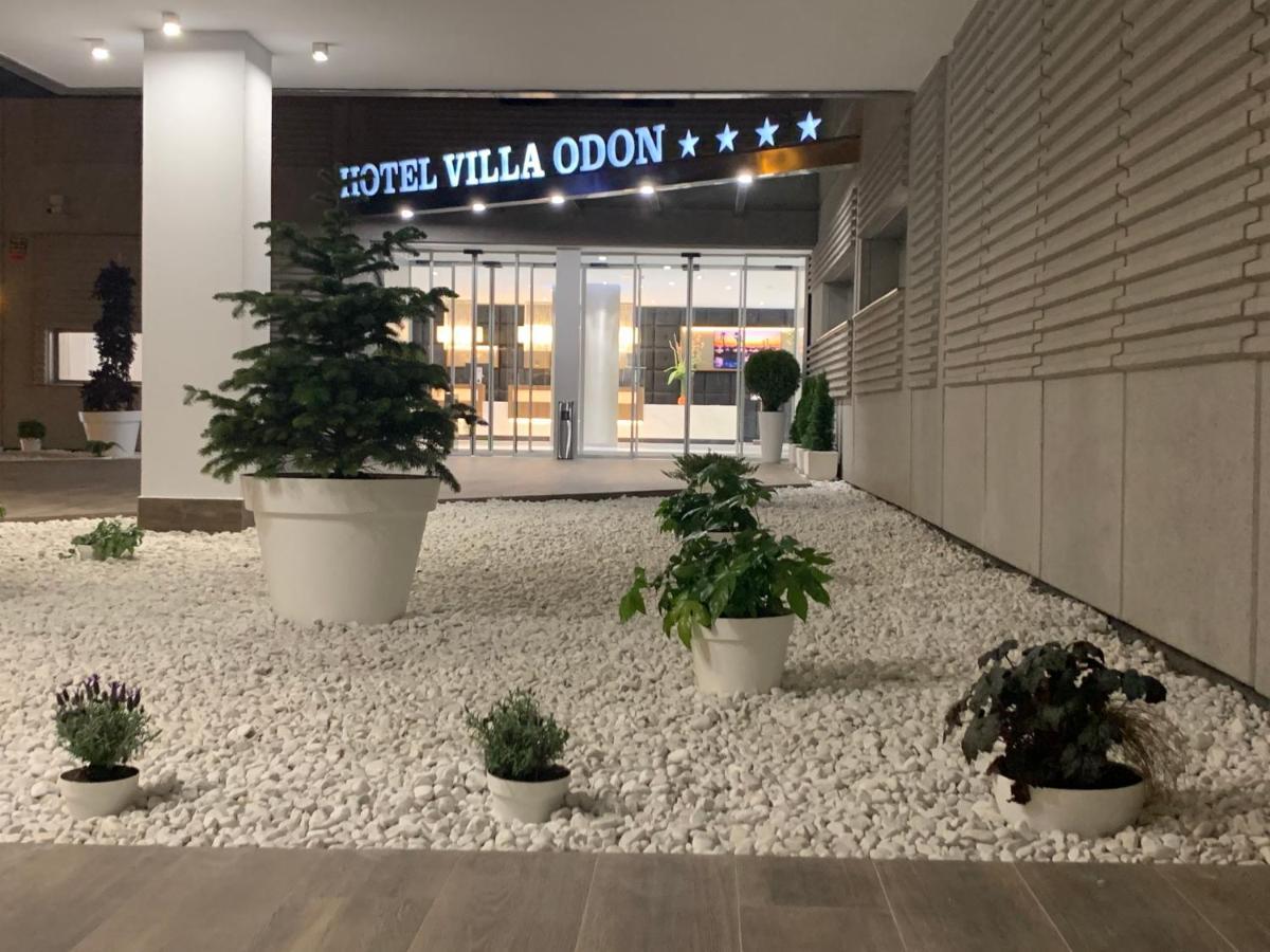 Hotel Villa Odon Villaviciosa de Odón 外观 照片